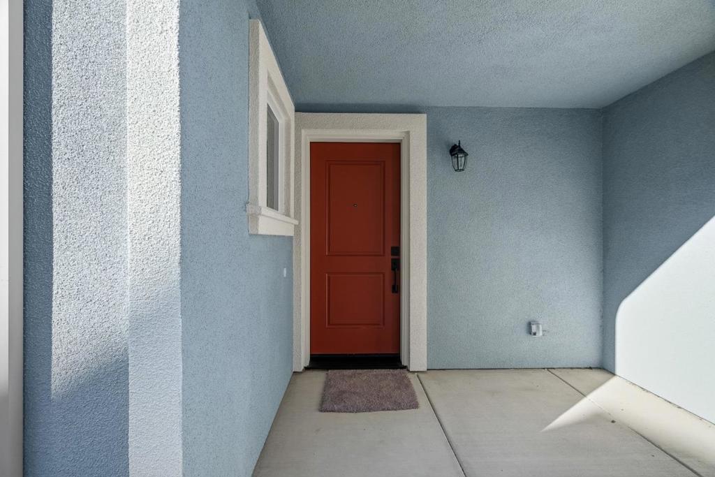 417 Annie Drive Property Photo 4