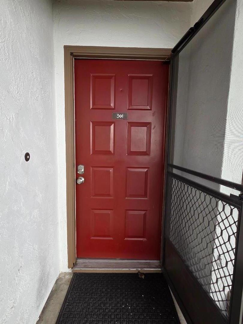 2201 Monroe Street 301 Property Photo 1