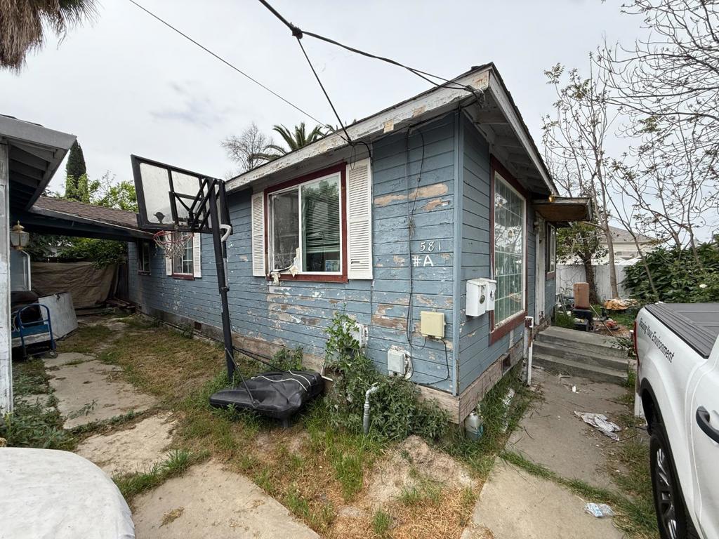 581 Illinois Avenue Property Photo 4