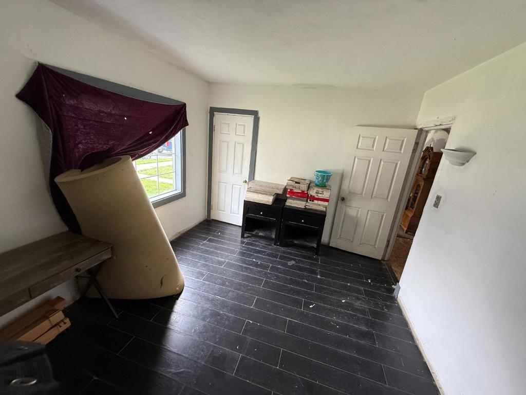 581 Illinois Avenue Property Photo 8