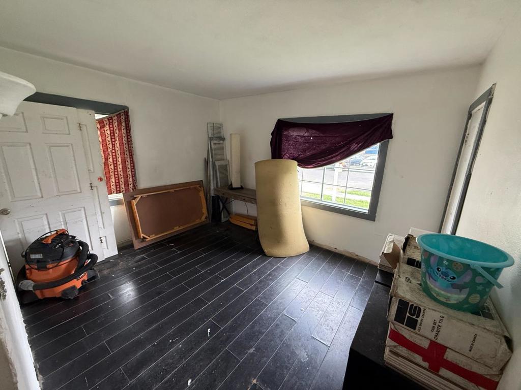 581 Illinois Avenue Property Photo 9