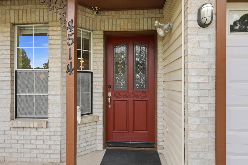 4514 Whimbrell Court Property Photo 6