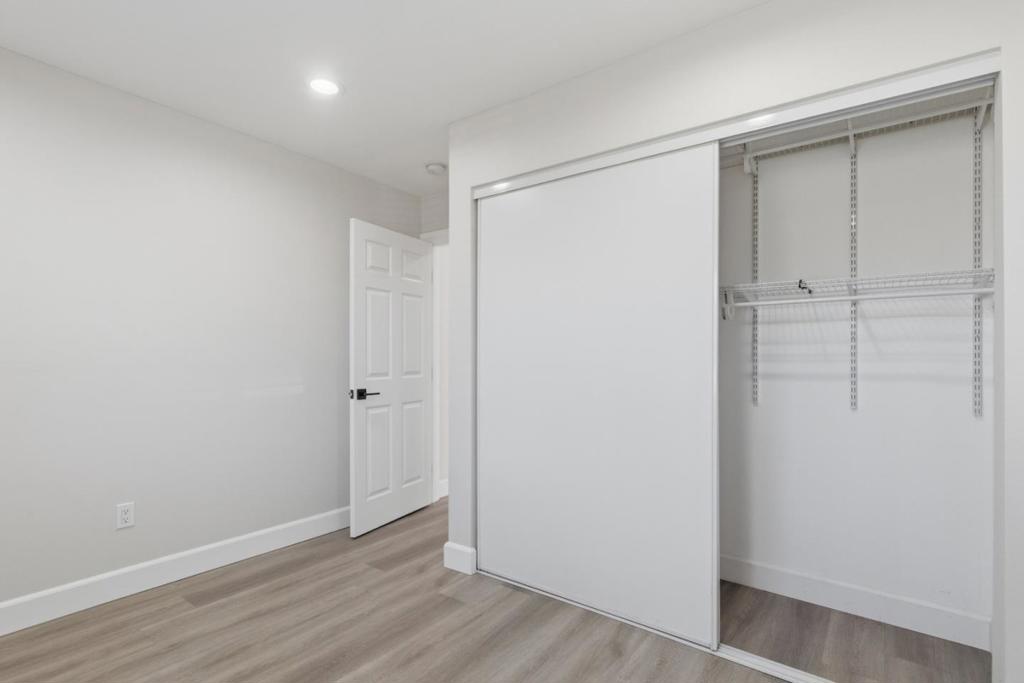 10788 Mercer Avenue Property Photo 15