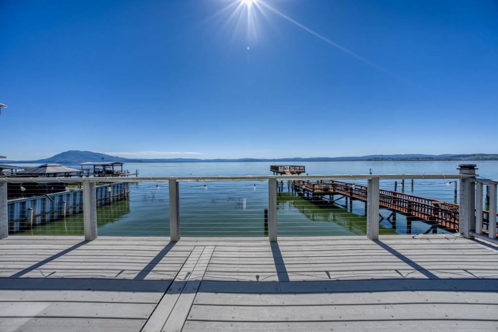 4315 Lakeshore Boulevard Property Photo 1