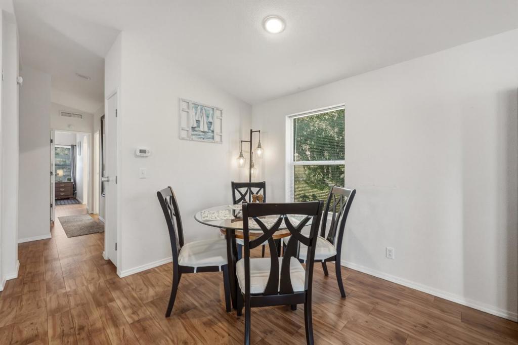 4315 Lakeshore Boulevard Property Photo 12