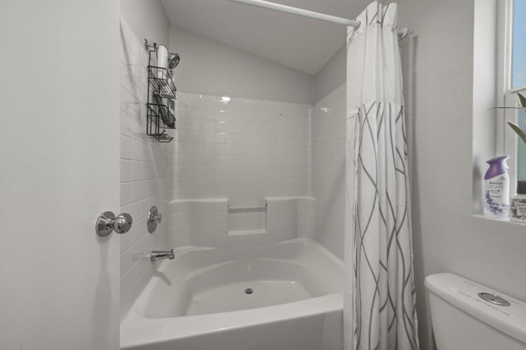 4315 Lakeshore Boulevard Property Photo 21