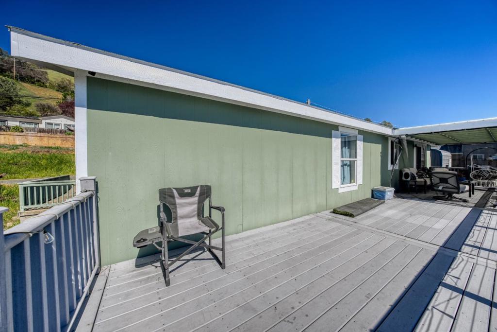 4315 Lakeshore Boulevard Property Photo 32