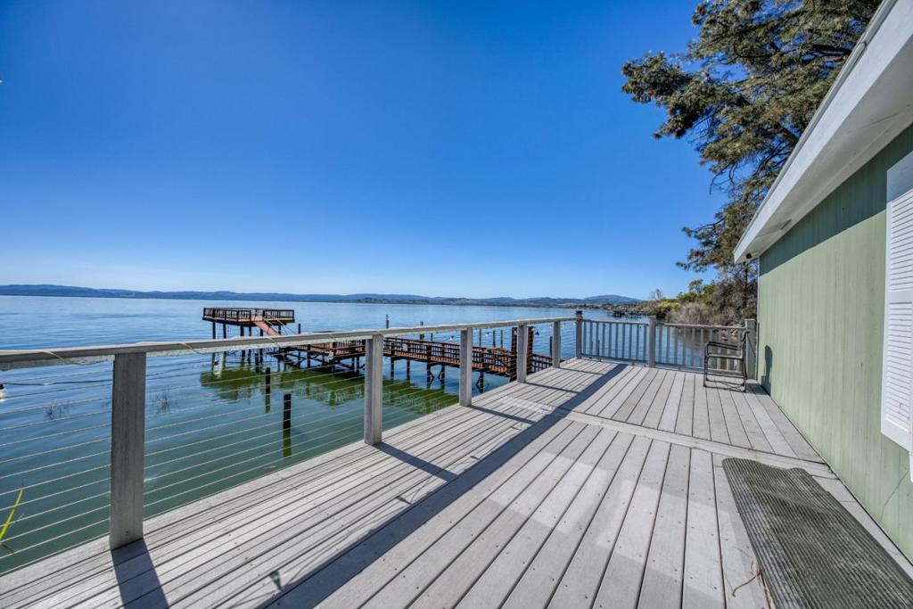 4315 Lakeshore Boulevard Property Photo 33