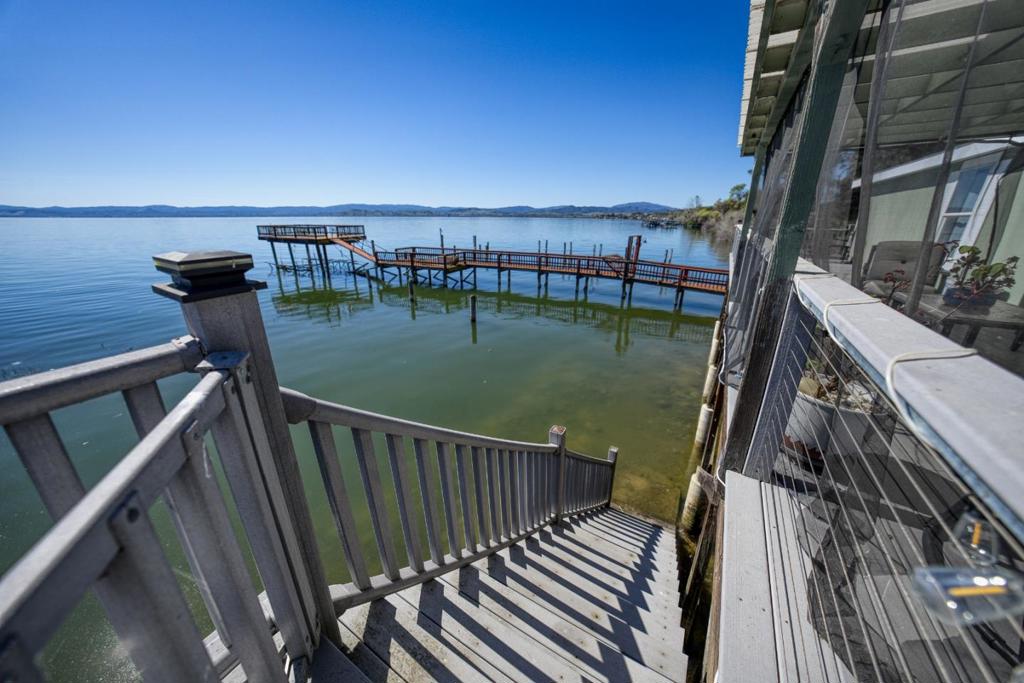 4315 Lakeshore Boulevard Property Photo 37