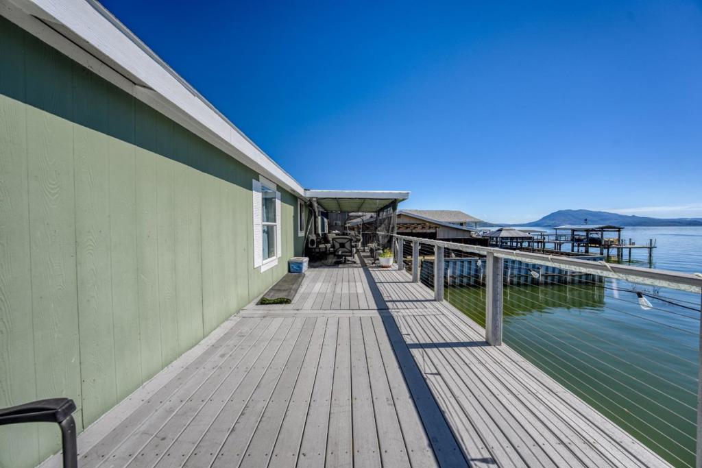 4315 Lakeshore Boulevard Property Photo 38