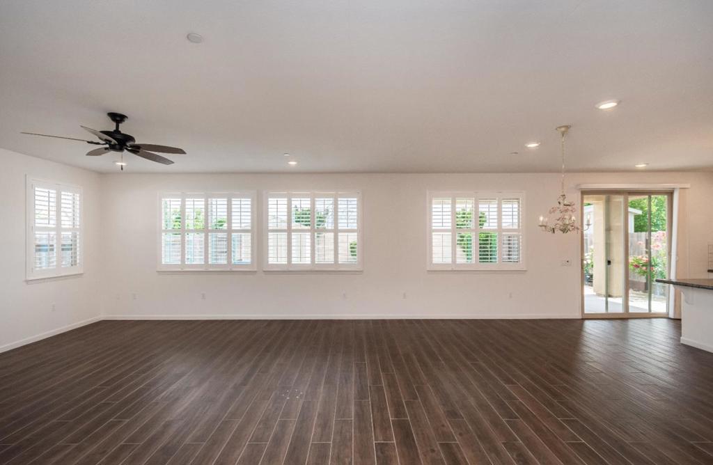 9269 Red Thistle Court Property Photo 6