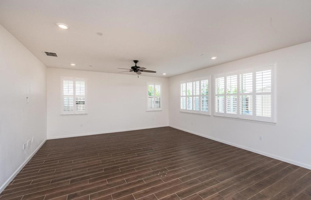 9269 Red Thistle Court Property Photo 7
