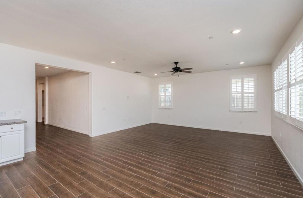 9269 Red Thistle Court Property Photo 8