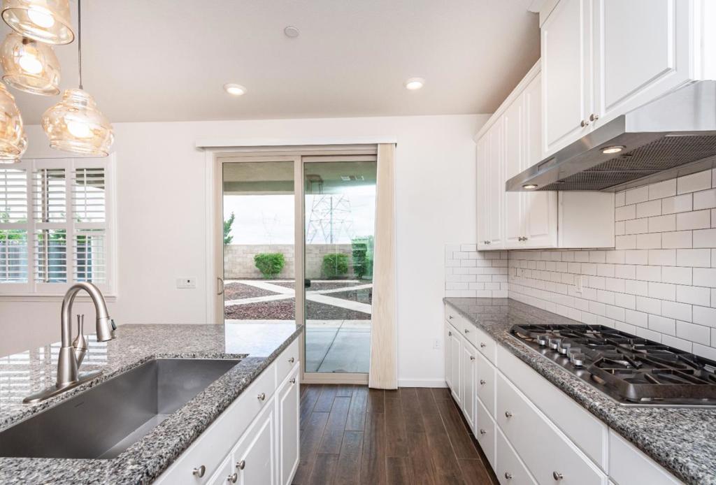 9269 Red Thistle Court Property Photo 14