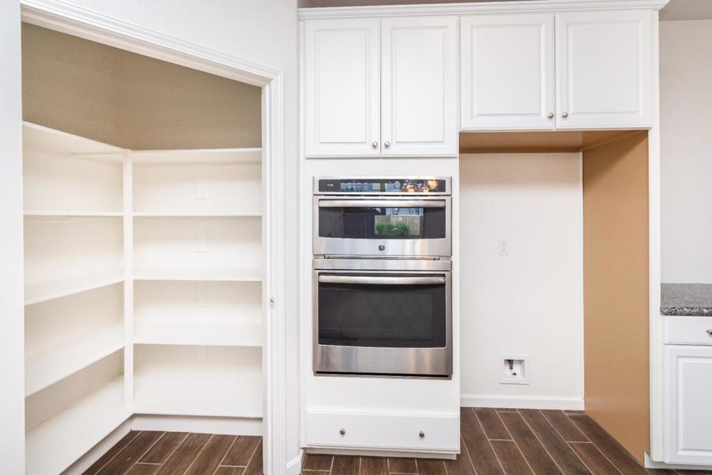 9269 Red Thistle Court Property Photo 17