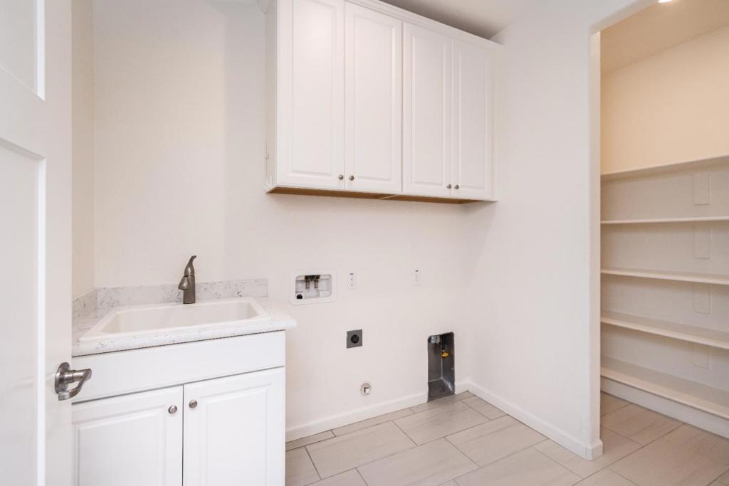 9269 Red Thistle Court Property Photo 29
