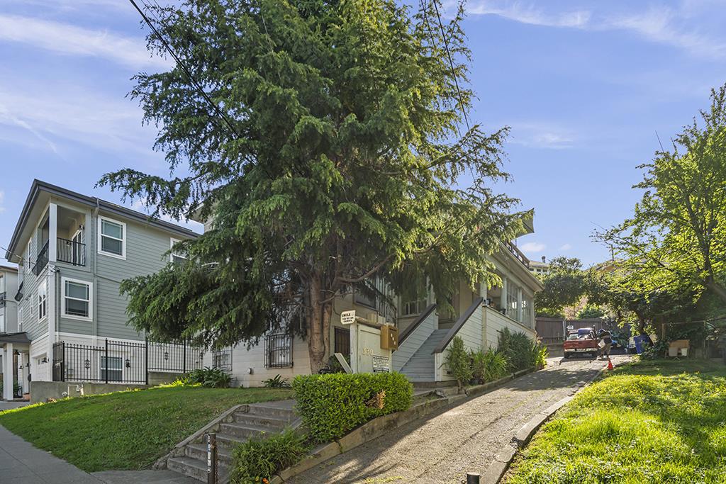 330 Athol Avenue Property Photo 1