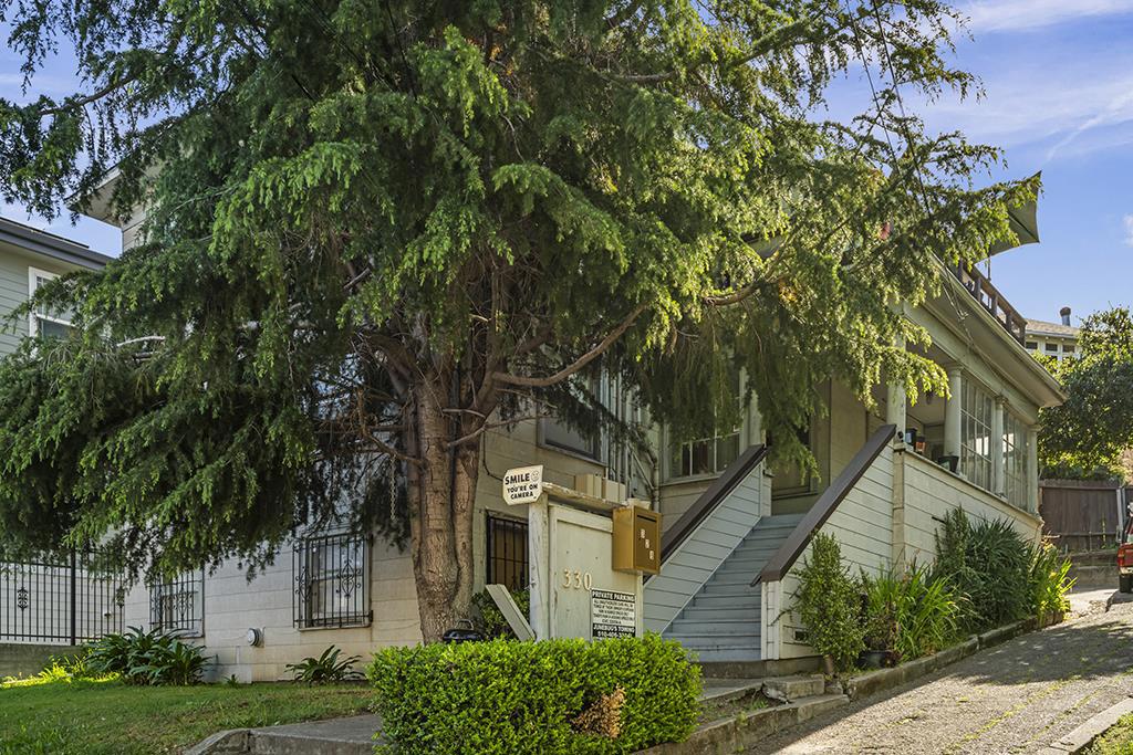 330 Athol Avenue Property Photo 2