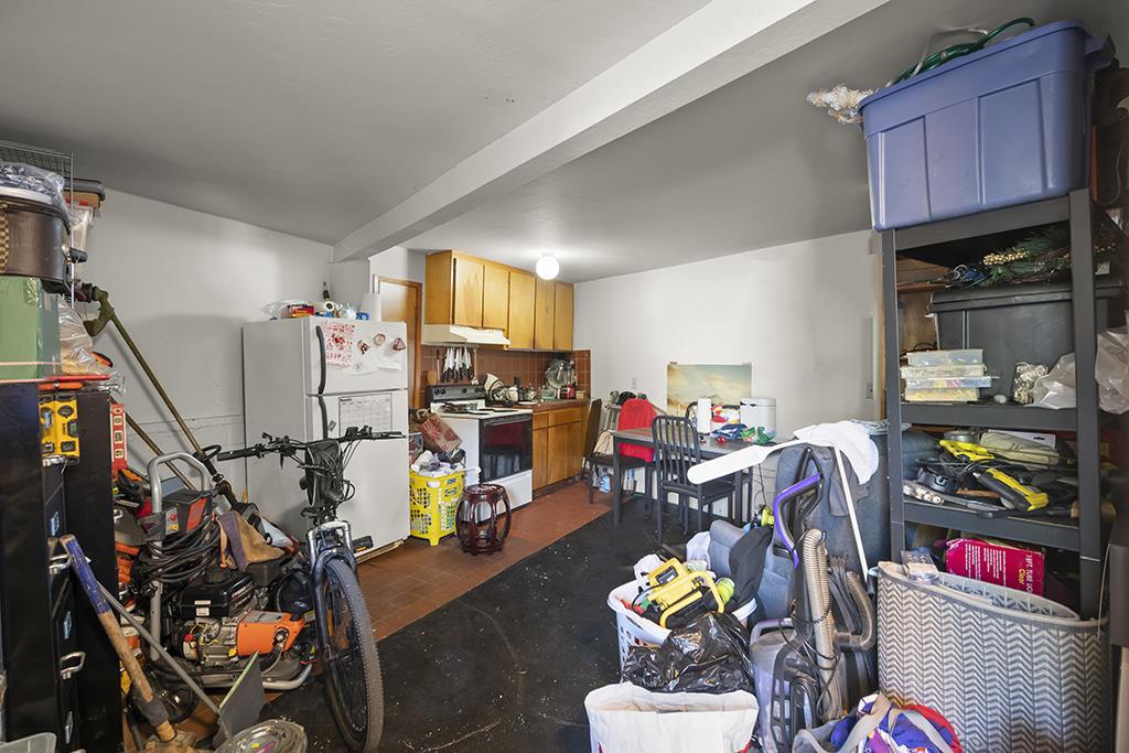 330 Athol Avenue Property Photo 13