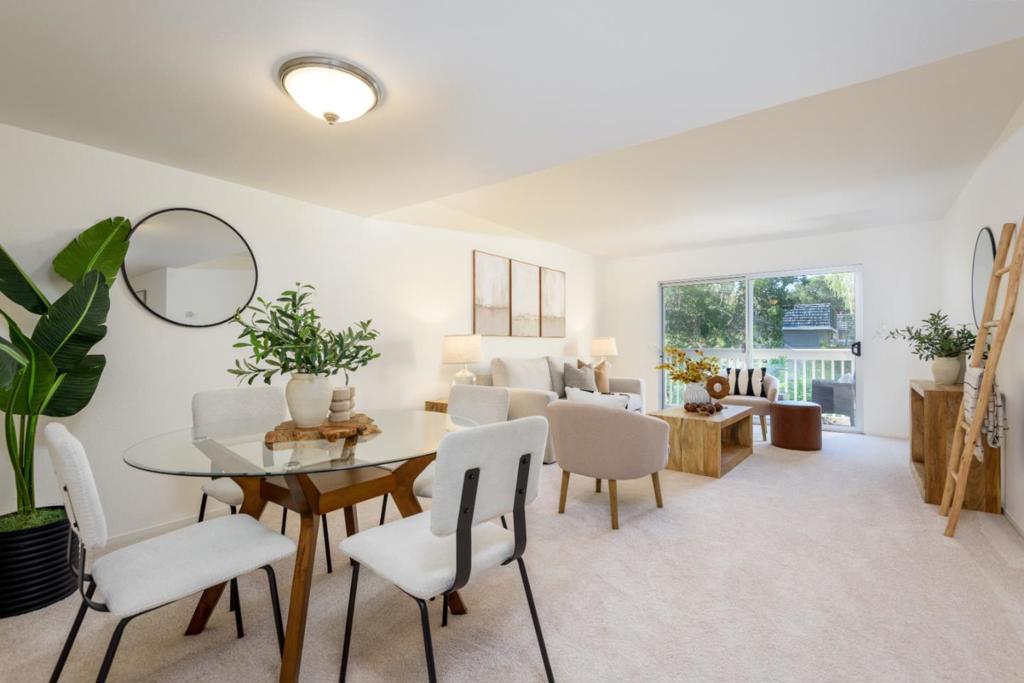 675 Sharon Park Drive 311 Property Photo 4