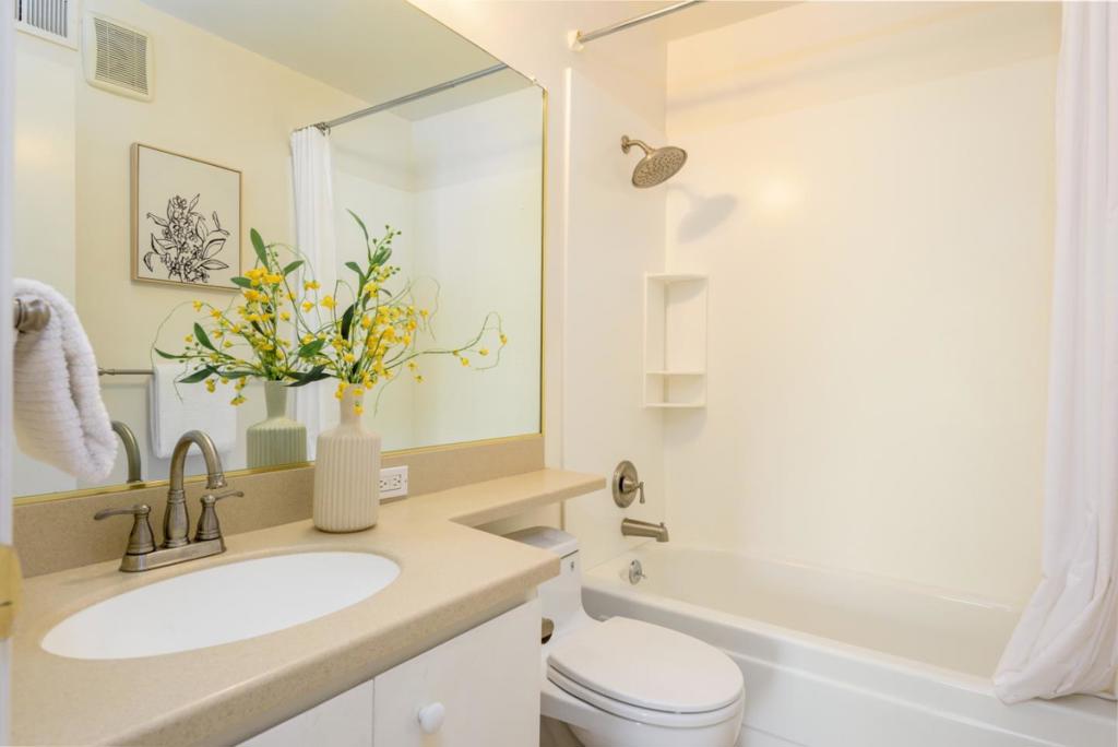 675 Sharon Park Drive 311 Property Photo 10