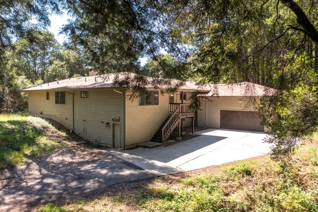 300 Winona Way Property Photo 1