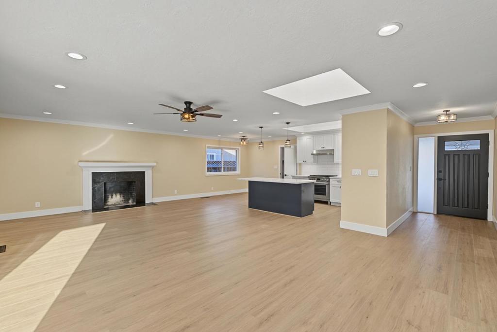4029 El Coral Court Property Photo 10