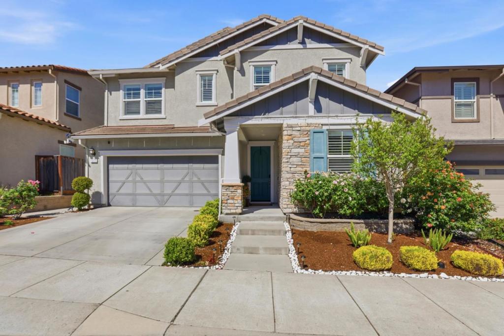 1017 Ruby Way Property Photo 1