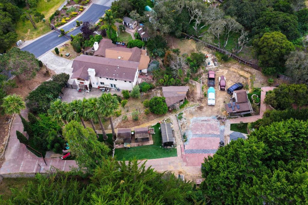 18171 Berta Canyon Road Property Photo 4