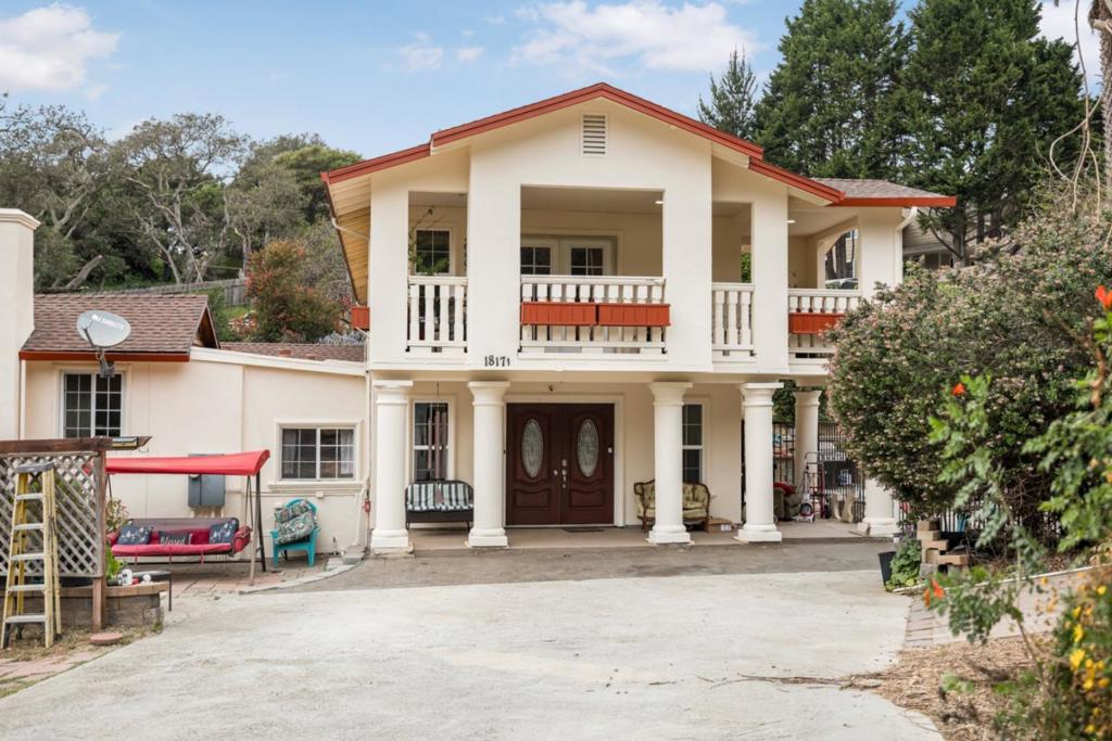 18171 Berta Canyon Road Property Photo 6