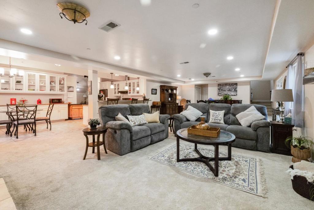 18171 Berta Canyon Road Property Photo 7