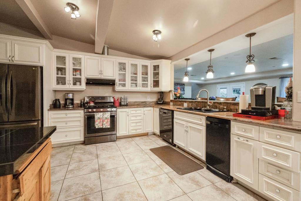 18171 Berta Canyon Road Property Photo 13
