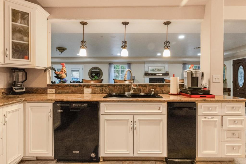 18171 Berta Canyon Road Property Photo 14