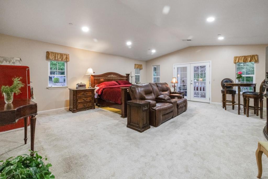 18171 Berta Canyon Road Property Photo 32