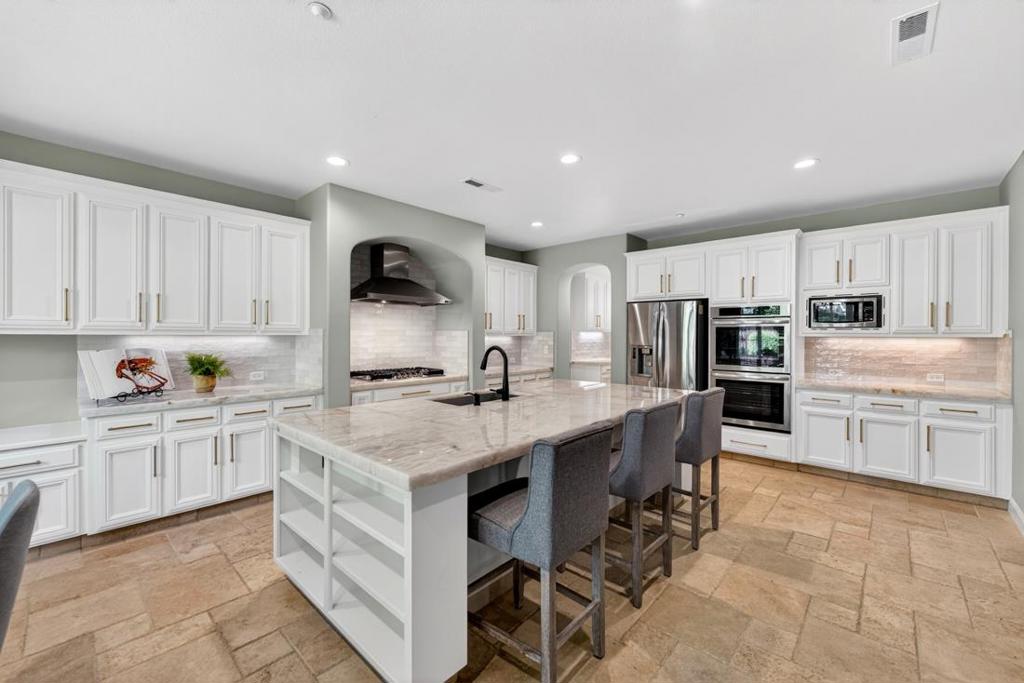 7532 Strath Place Property Photo 11