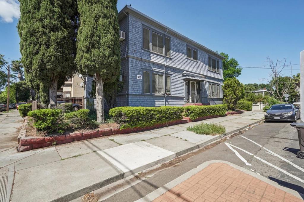 905 N Commerce Street Property Photo 1
