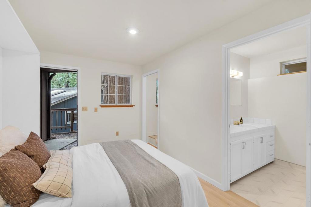 18485 Main Boulevard Property Photo 24