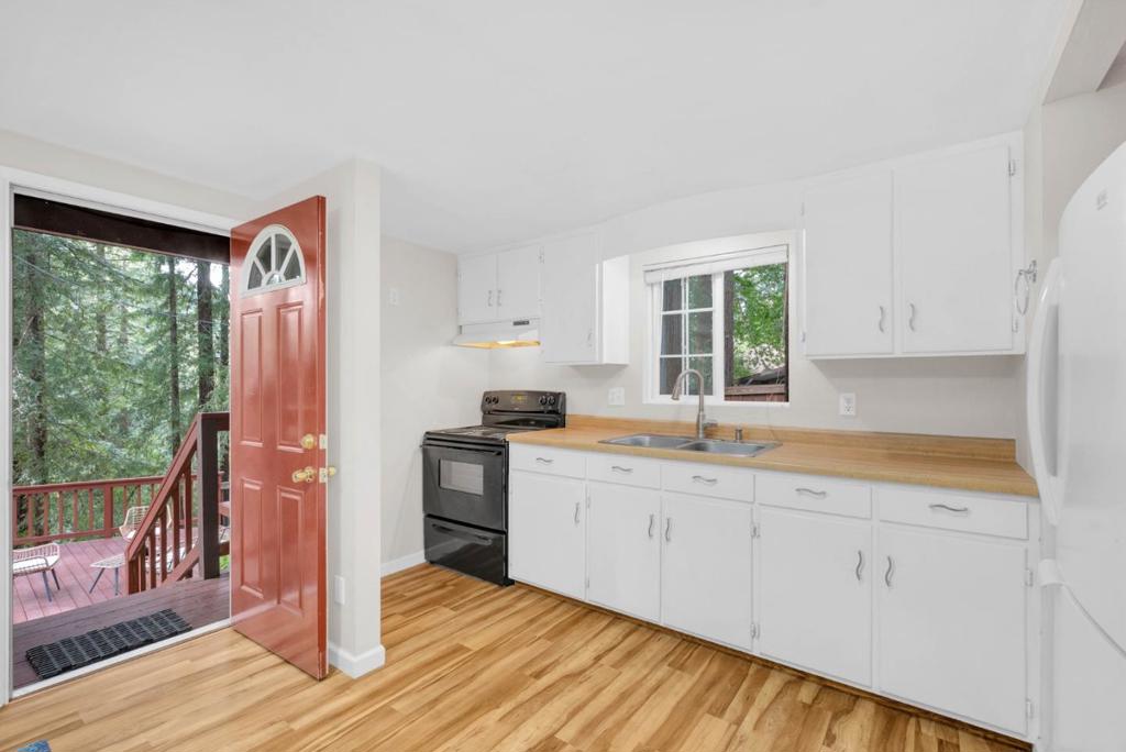 18485 Main Boulevard Property Photo 28