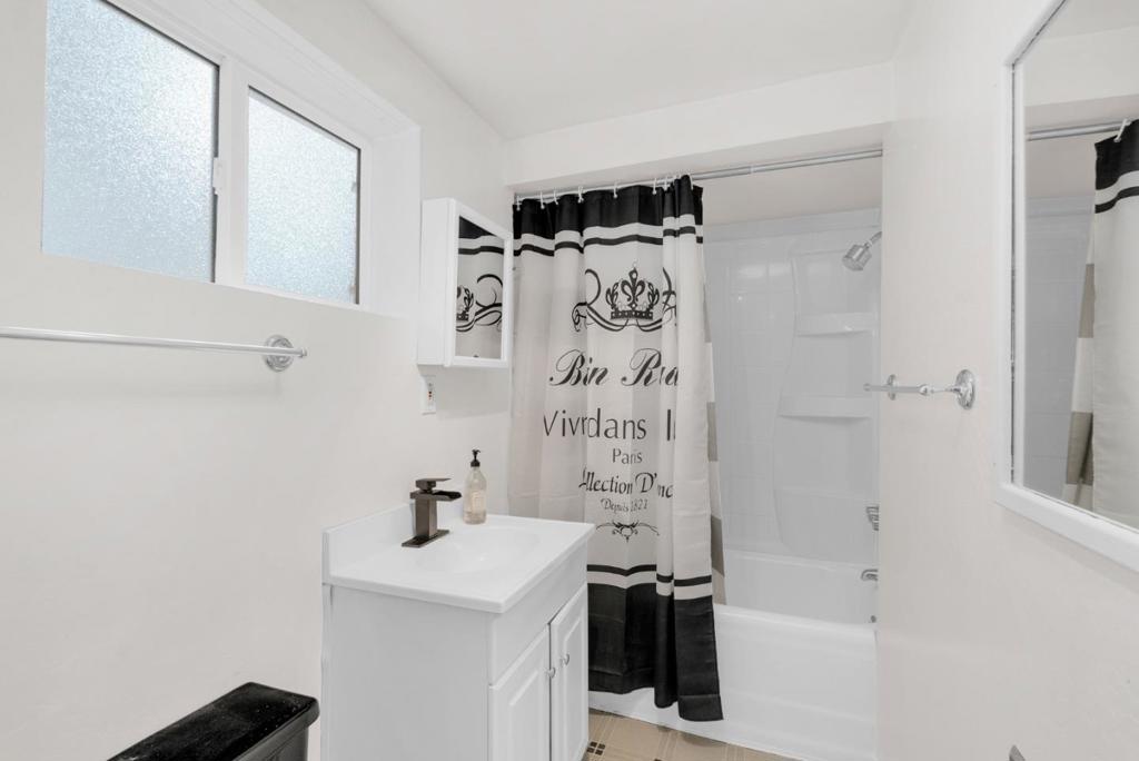 18485 Main Boulevard Property Photo 29