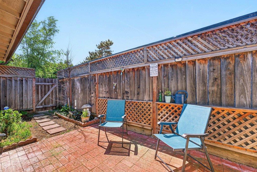 517 Tuttle Avenue Property Photo 8