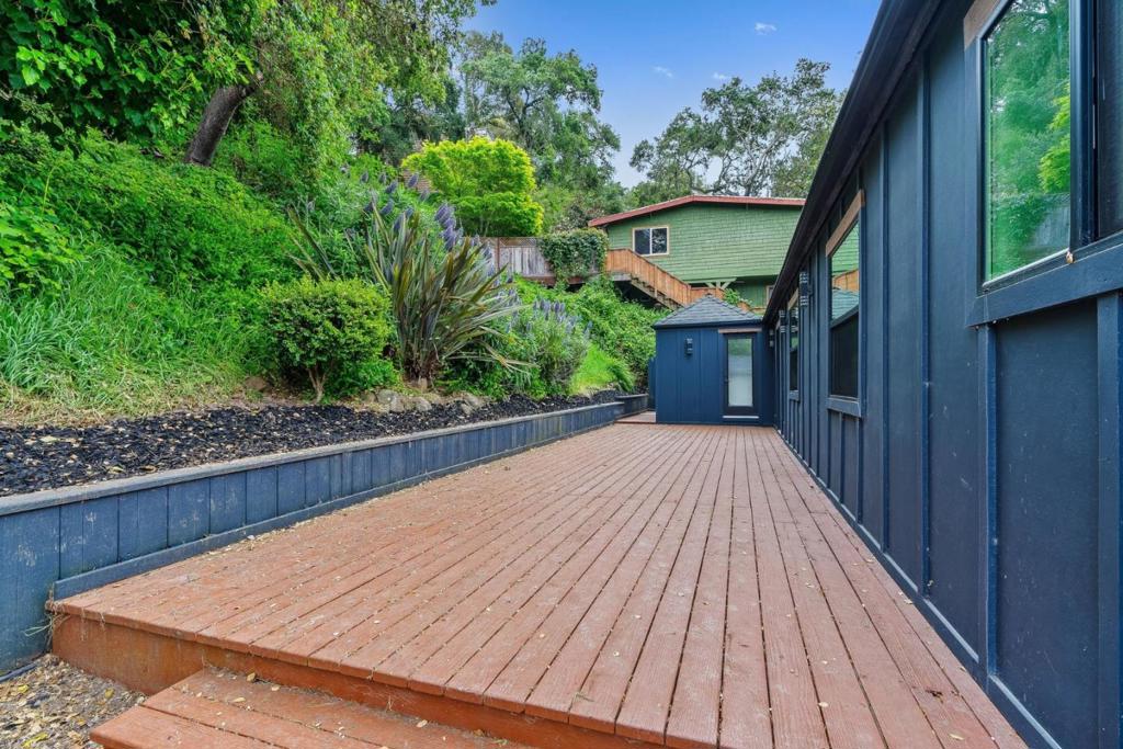 610 Nestora Avenue Property Photo 11
