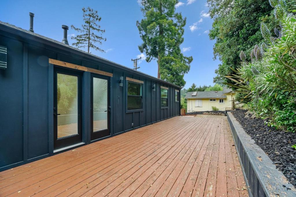 610 Nestora Avenue Property Photo 13