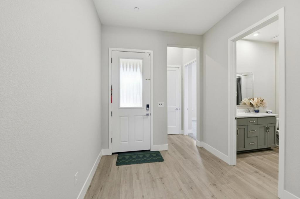 9060 Horvath Street Property Photo 4