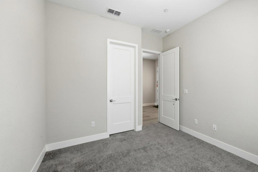 9060 Horvath Street Property Photo 25