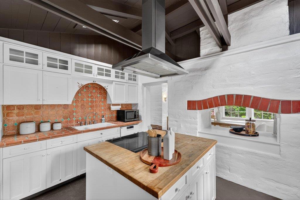 103 Green Street Property Photo 15