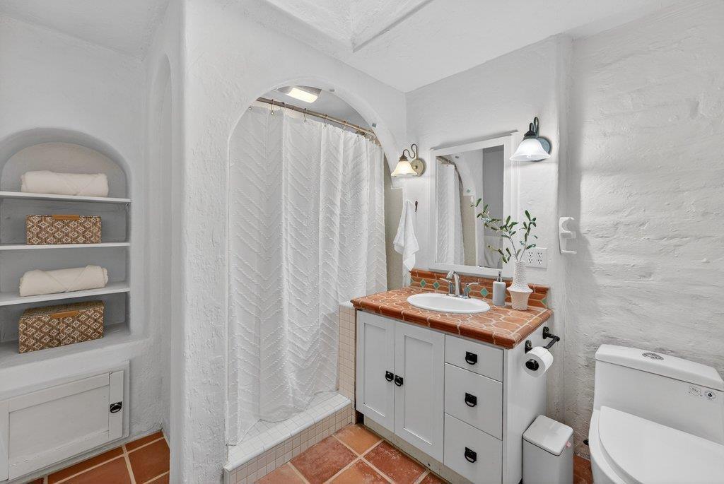 103 Green Street Property Photo 33