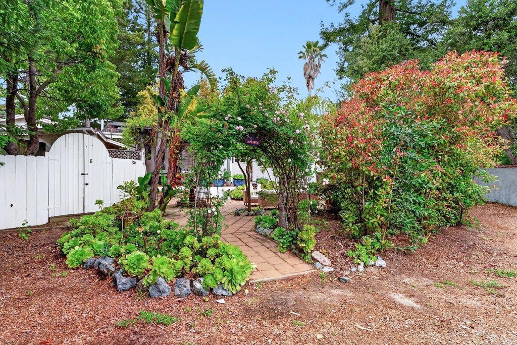 103 Green Street Property Photo 52
