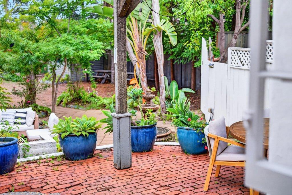 103 Green Street Property Photo 53