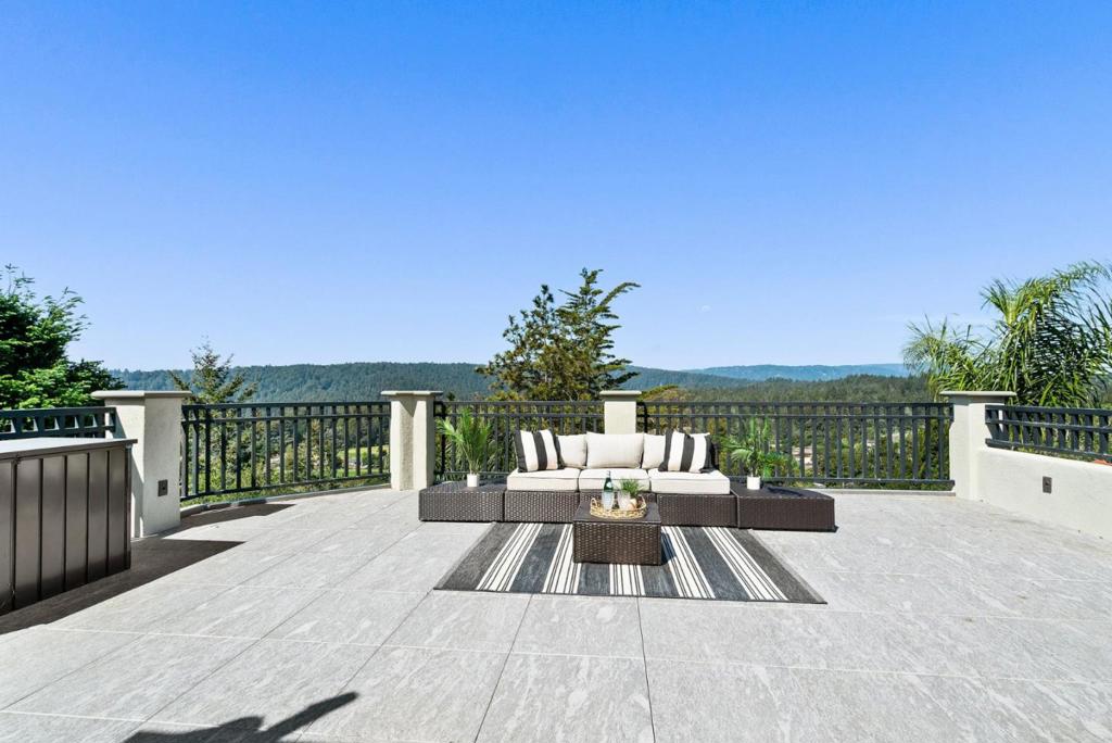 17 Kite Hill Road Property Photo 53