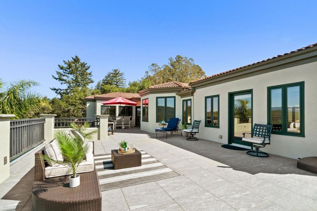 17 Kite Hill Road Property Photo 55